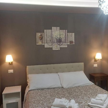 Dual Suites - 4 Posti Letto - Fiumicino Aeroporto E Fiera - Self Check-In 외부 사진